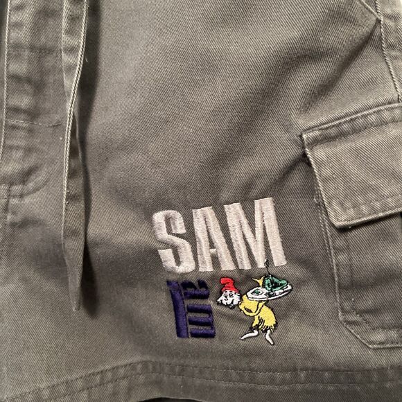 DR.SEUSS Seusswear Vintage 90s Green Eggs & Ham Embroidered Shorts- 10/12 - Picture 5 of 9